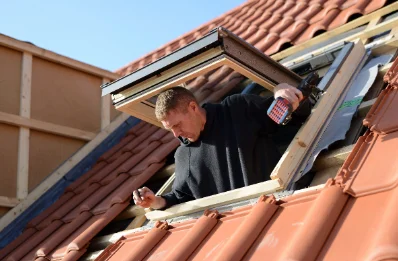 Pose de fenêtres de toit Velux à Moosch